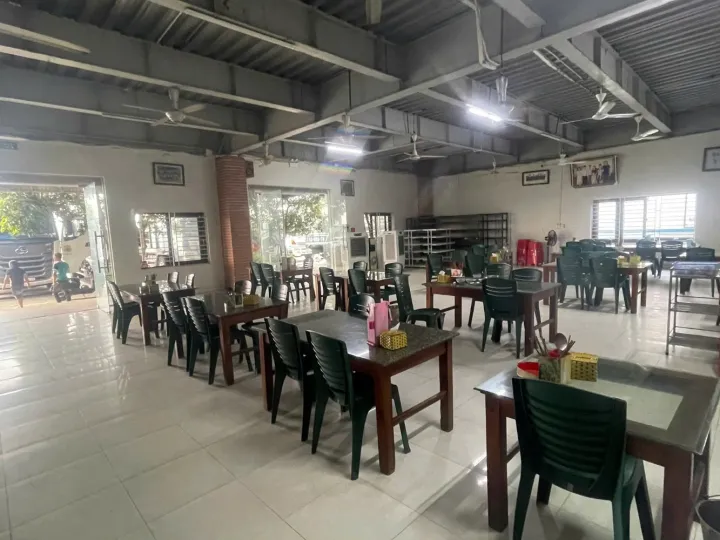 Bán 7000m² đất TMDV, có sẵn 500m² nhà 2 tầng nằm trên mặt tiền QL1A, Thanh Hóa